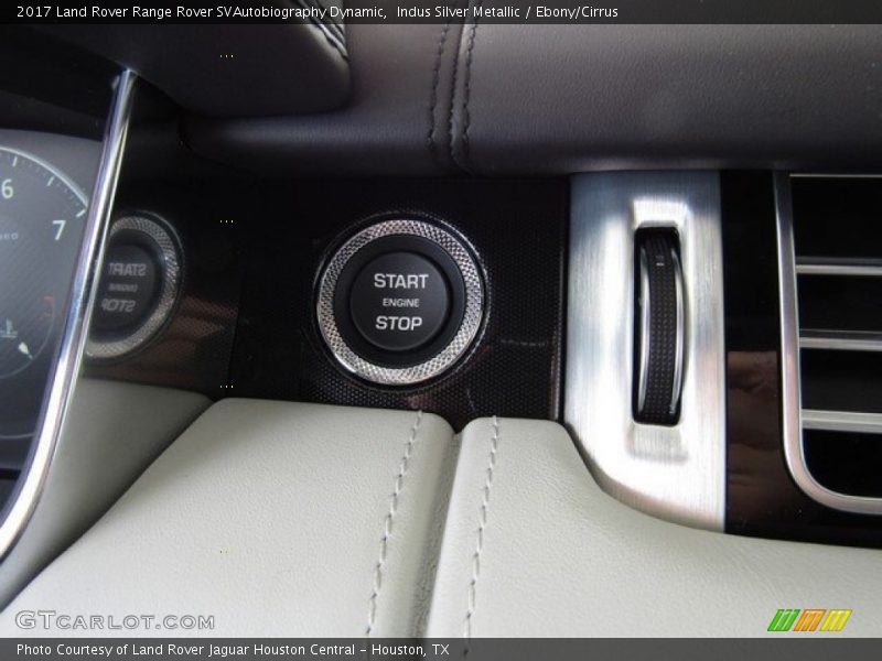 Indus Silver Metallic / Ebony/Cirrus 2017 Land Rover Range Rover SVAutobiography Dynamic