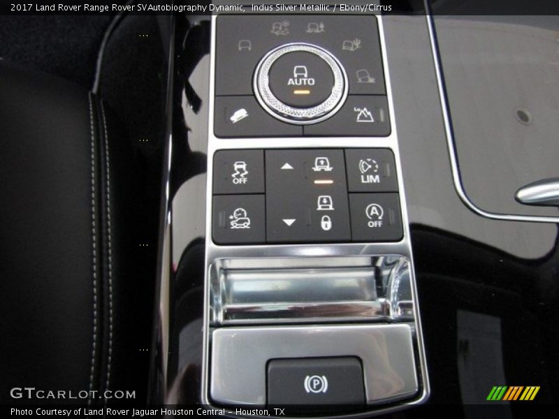 Indus Silver Metallic / Ebony/Cirrus 2017 Land Rover Range Rover SVAutobiography Dynamic