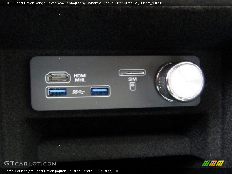 Indus Silver Metallic / Ebony/Cirrus 2017 Land Rover Range Rover SVAutobiography Dynamic