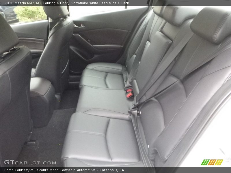 Snowflake White Pearl Mica / Black 2018 Mazda MAZDA3 Touring 4 Door