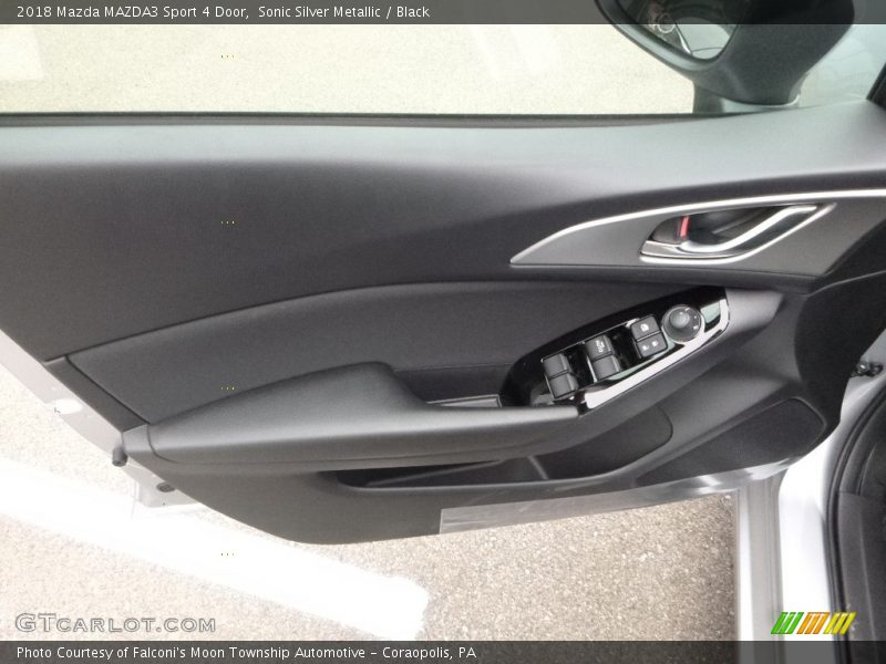 Sonic Silver Metallic / Black 2018 Mazda MAZDA3 Sport 4 Door
