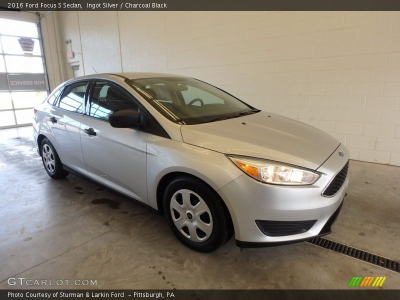 Ingot Silver / Charcoal Black 2016 Ford Focus S Sedan