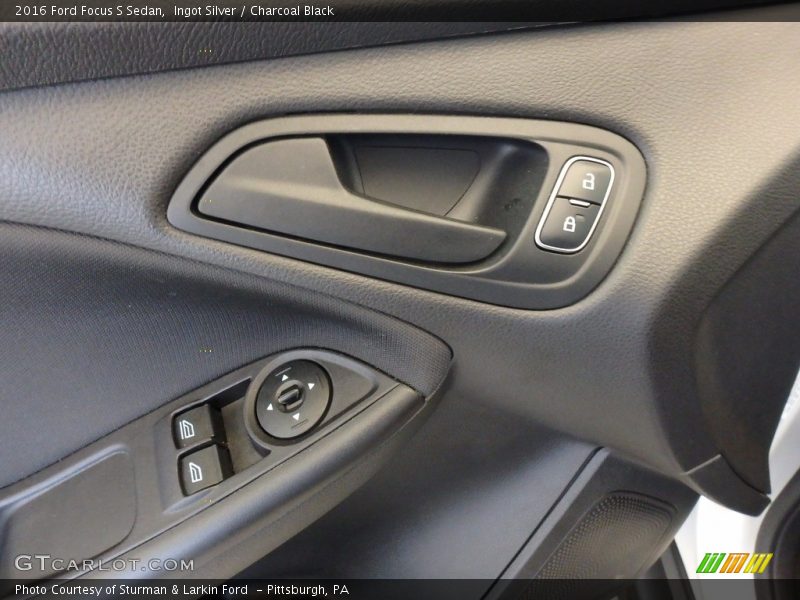 Ingot Silver / Charcoal Black 2016 Ford Focus S Sedan