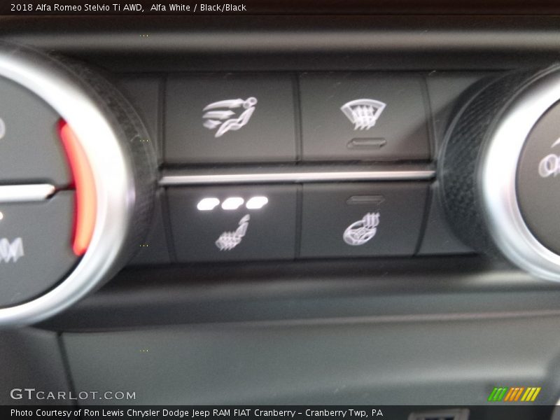Alfa White / Black/Black 2018 Alfa Romeo Stelvio Ti AWD