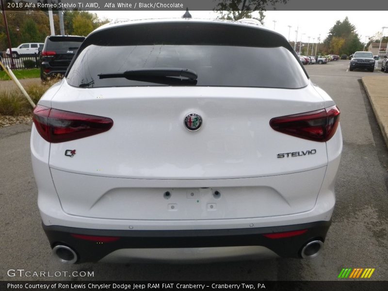 Alfa White / Black/Chocolate 2018 Alfa Romeo Stelvio Ti AWD