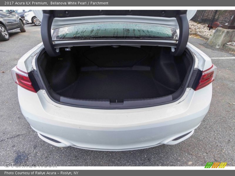 Bellanova White Pearl / Parchment 2017 Acura ILX Premium