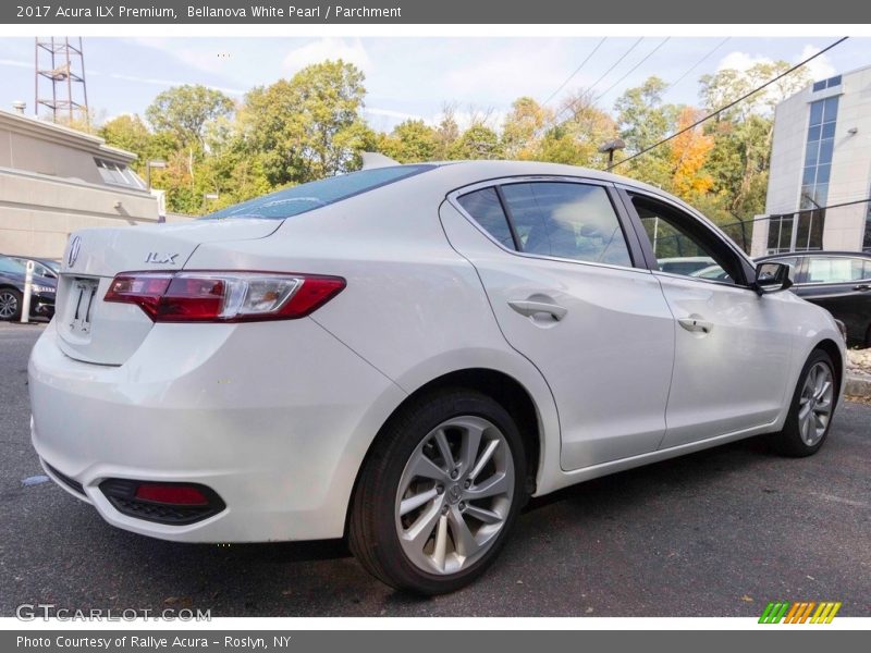 Bellanova White Pearl / Parchment 2017 Acura ILX Premium