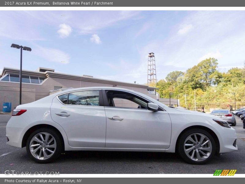 Bellanova White Pearl / Parchment 2017 Acura ILX Premium