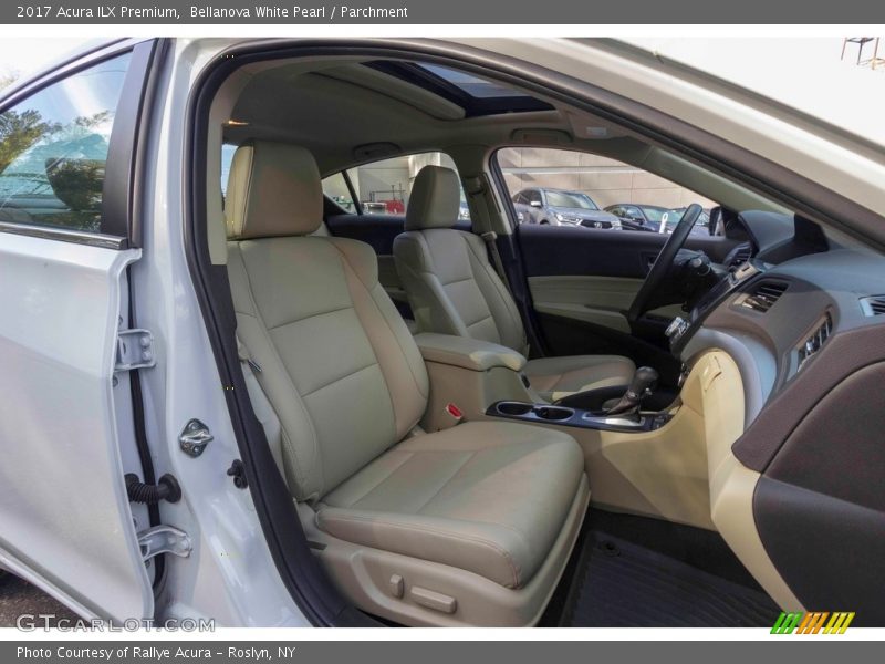 Bellanova White Pearl / Parchment 2017 Acura ILX Premium