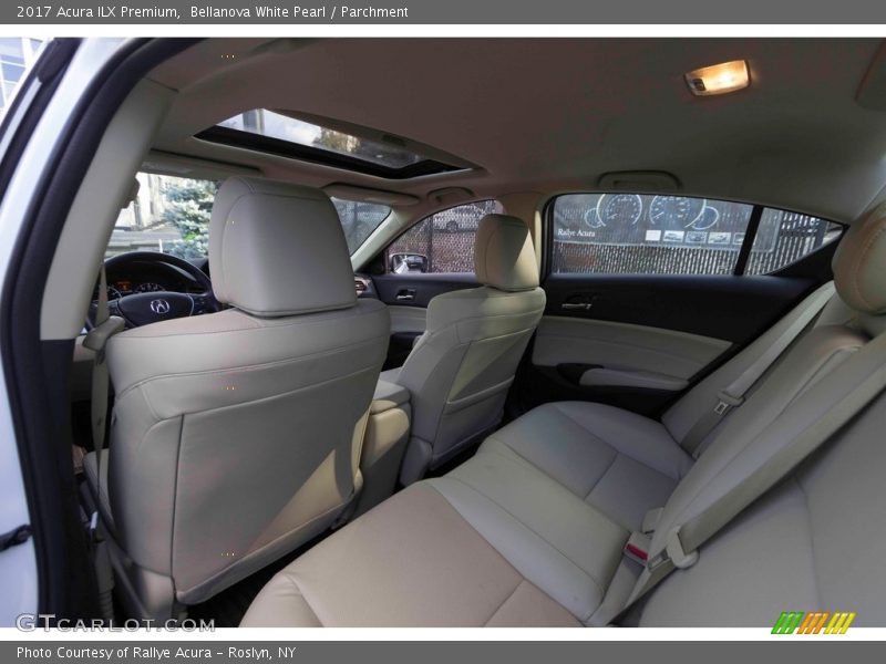 Bellanova White Pearl / Parchment 2017 Acura ILX Premium