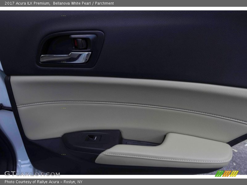 Bellanova White Pearl / Parchment 2017 Acura ILX Premium