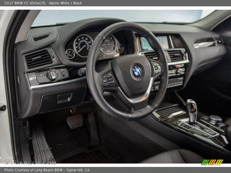 Alpine White / Black 2017 BMW X3 sDrive28i