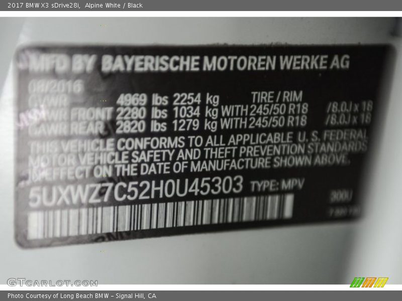 Alpine White / Black 2017 BMW X3 sDrive28i