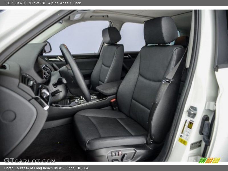 Alpine White / Black 2017 BMW X3 sDrive28i