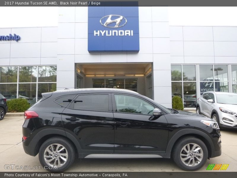 Black Noir Pearl / Beige 2017 Hyundai Tucson SE AWD