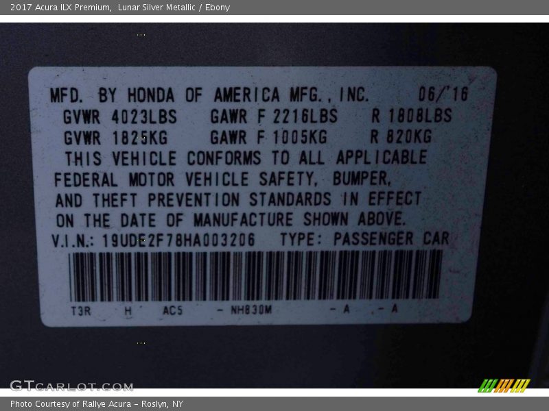 Lunar Silver Metallic / Ebony 2017 Acura ILX Premium