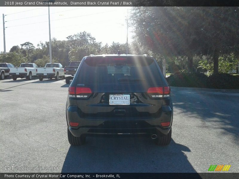 Diamond Black Crystal Pearl / Black 2018 Jeep Grand Cherokee Altitude