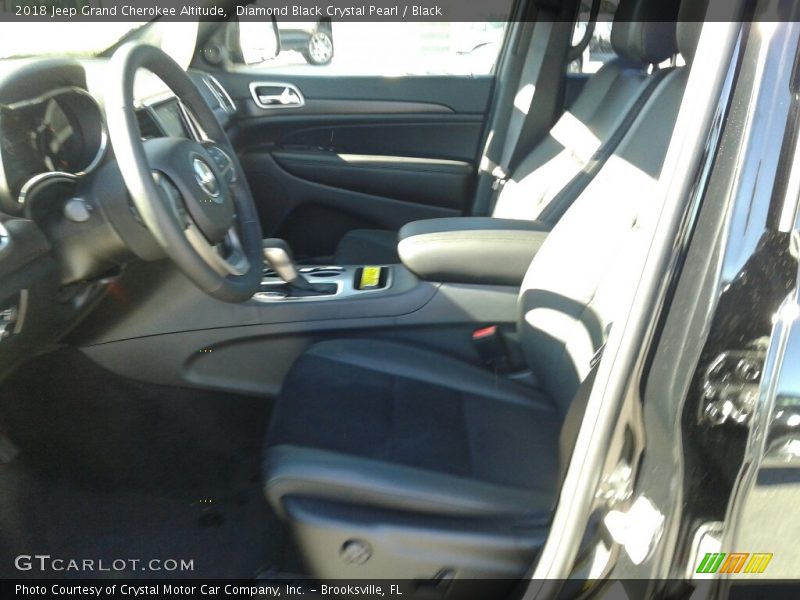 Diamond Black Crystal Pearl / Black 2018 Jeep Grand Cherokee Altitude