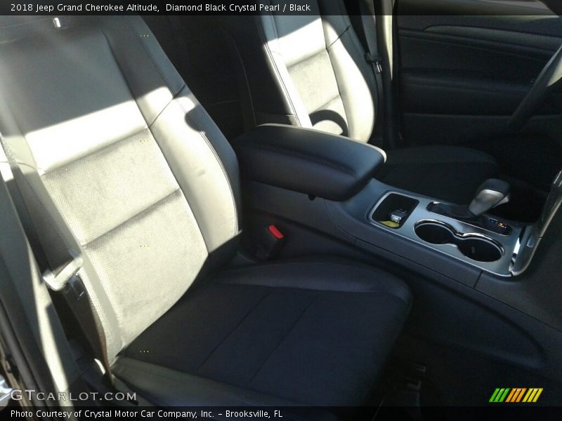 Diamond Black Crystal Pearl / Black 2018 Jeep Grand Cherokee Altitude