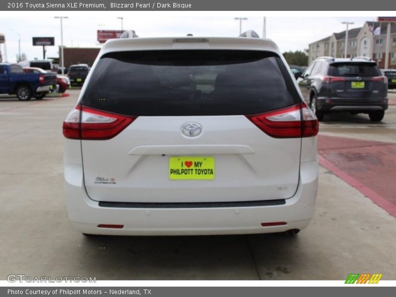 Blizzard Pearl / Dark Bisque 2016 Toyota Sienna XLE Premium