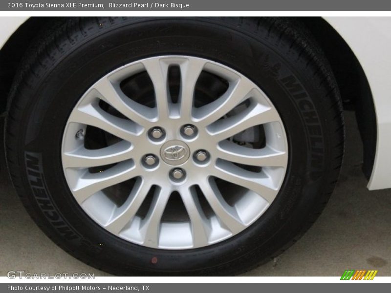 Blizzard Pearl / Dark Bisque 2016 Toyota Sienna XLE Premium
