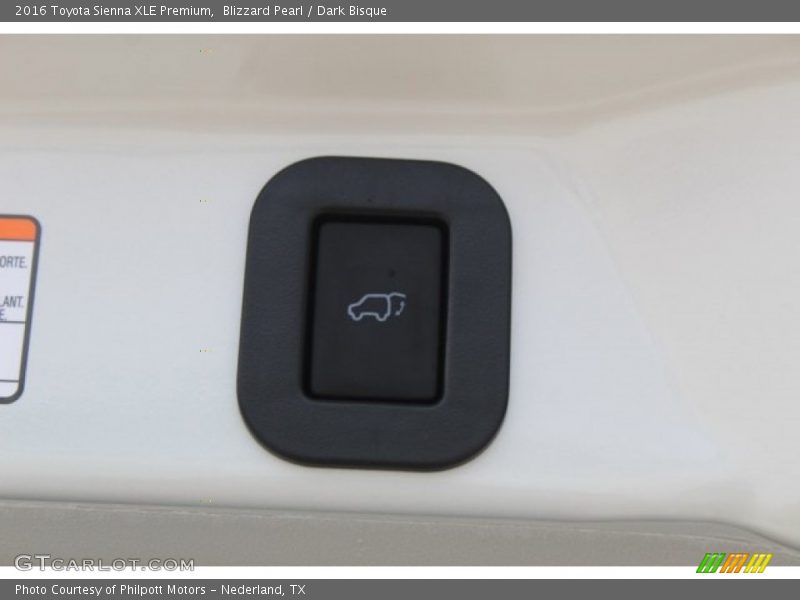 Blizzard Pearl / Dark Bisque 2016 Toyota Sienna XLE Premium