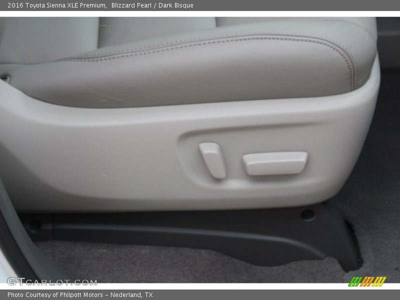 Blizzard Pearl / Dark Bisque 2016 Toyota Sienna XLE Premium