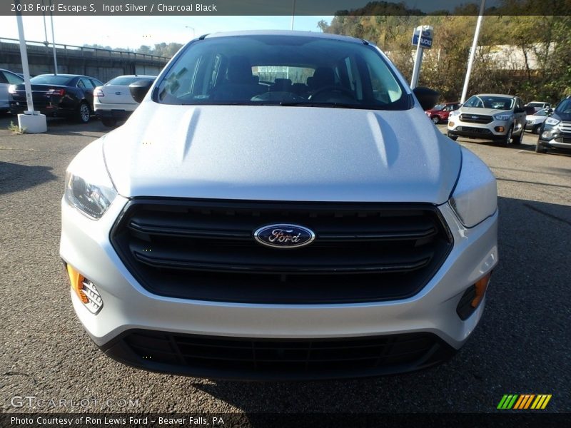 Ingot Silver / Charcoal Black 2018 Ford Escape S