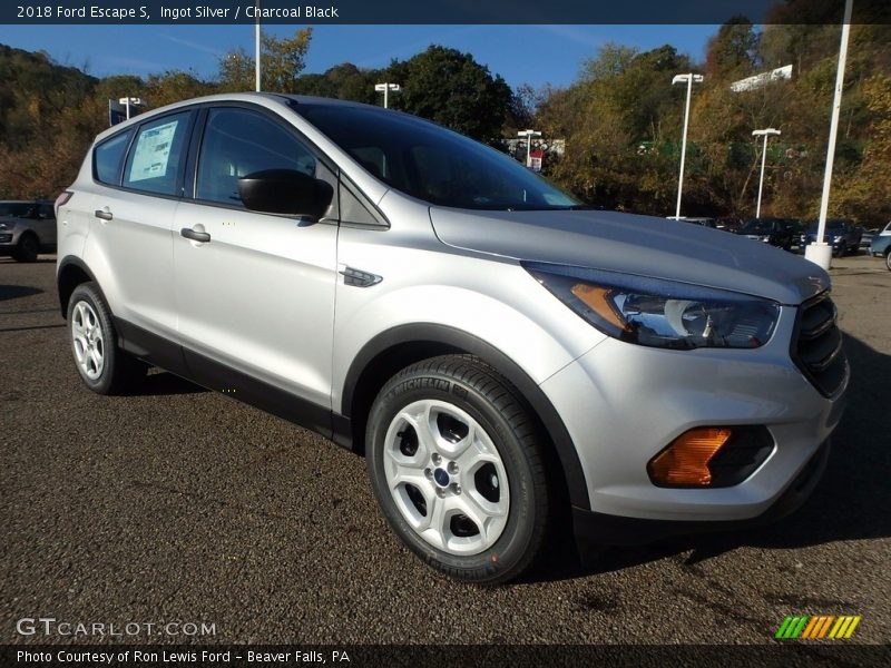 Ingot Silver / Charcoal Black 2018 Ford Escape S