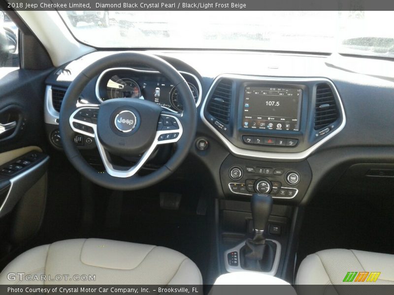 Diamond Black Crystal Pearl / Black/Light Frost Beige 2018 Jeep Cherokee Limited