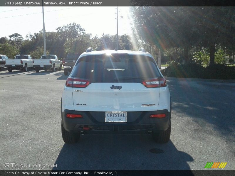Bright White / Black 2018 Jeep Cherokee Trailhawk 4x4