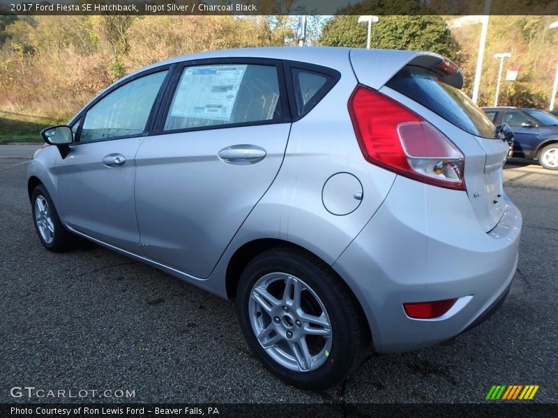 Ingot Silver / Charcoal Black 2017 Ford Fiesta SE Hatchback