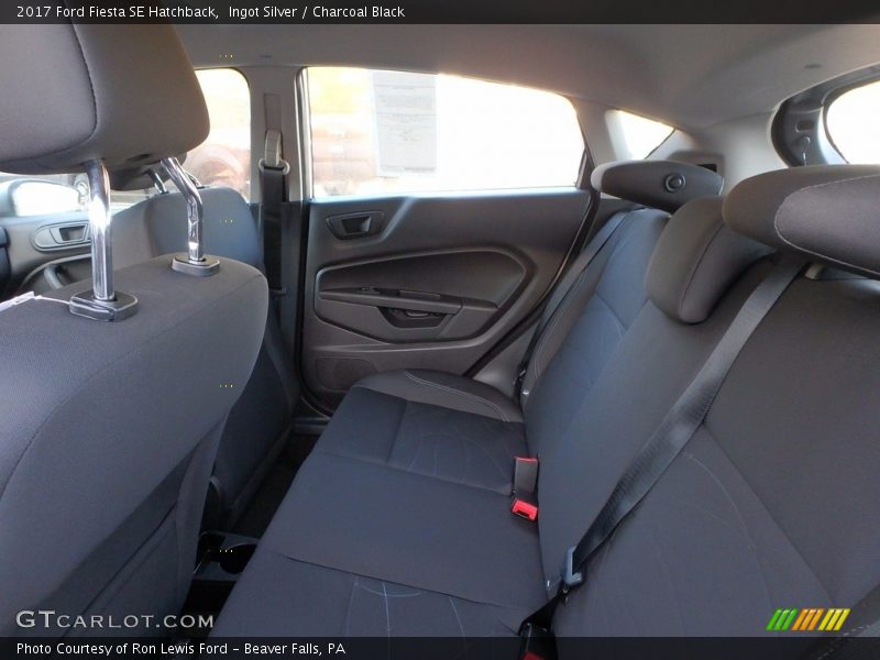 Ingot Silver / Charcoal Black 2017 Ford Fiesta SE Hatchback
