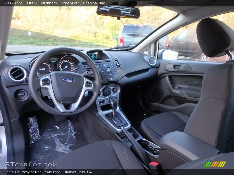 Ingot Silver / Charcoal Black 2017 Ford Fiesta SE Hatchback