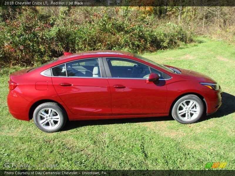 Red Hot / Jet Black 2018 Chevrolet Cruze LT