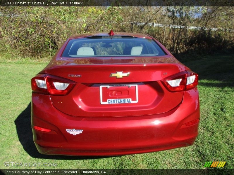 Red Hot / Jet Black 2018 Chevrolet Cruze LT