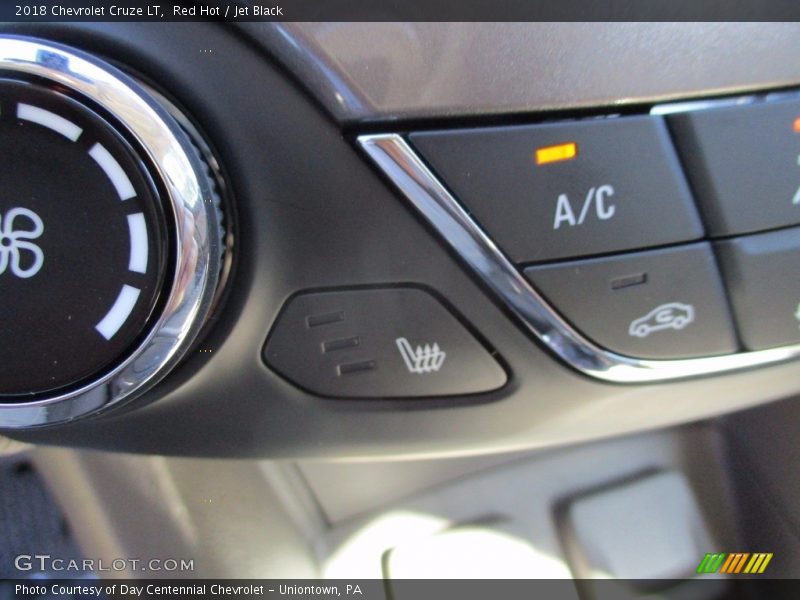 Red Hot / Jet Black 2018 Chevrolet Cruze LT