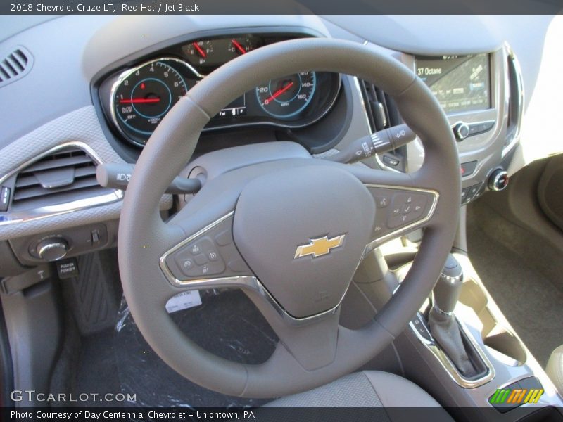 Red Hot / Jet Black 2018 Chevrolet Cruze LT