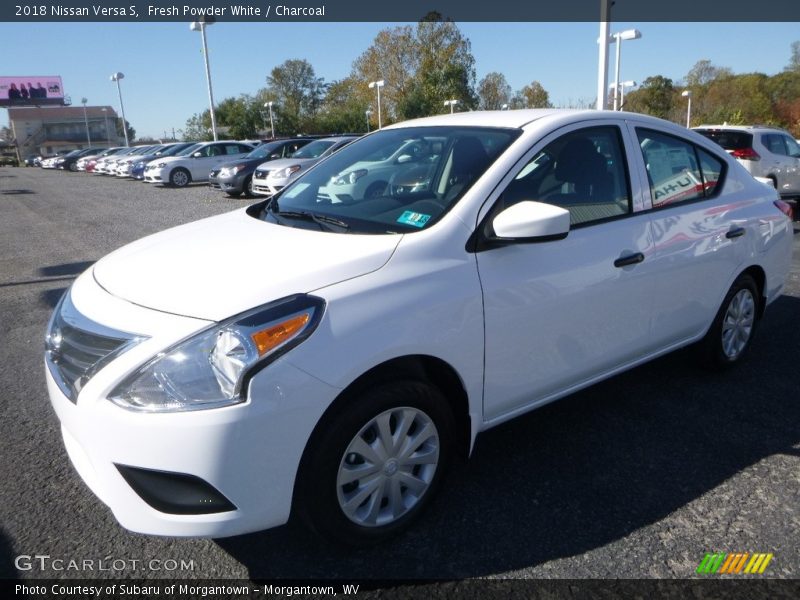 Front 3/4 View of 2018 Versa S