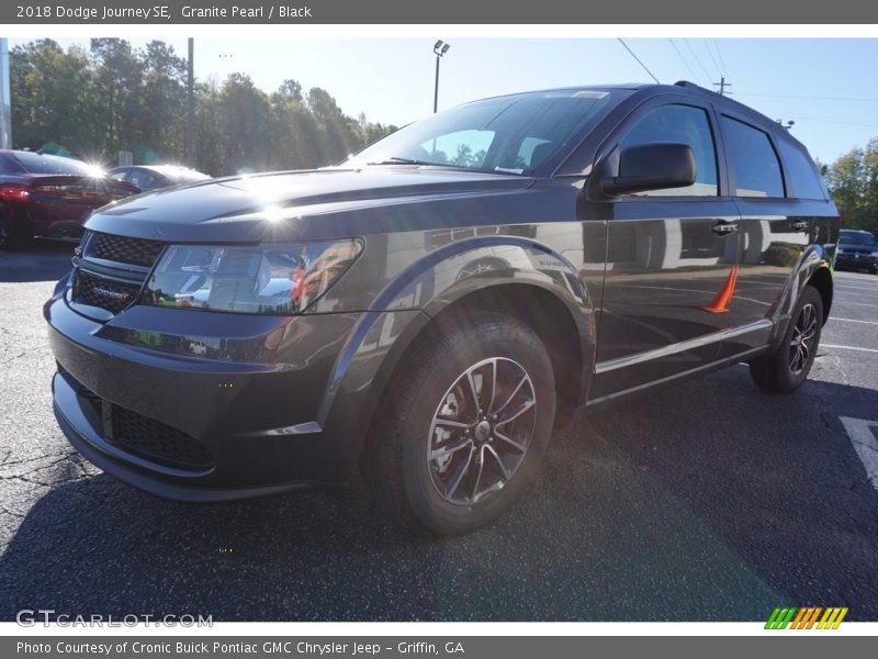 Granite Pearl / Black 2018 Dodge Journey SE