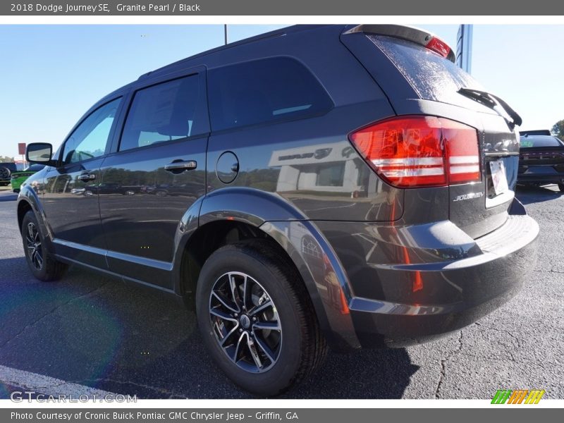 Granite Pearl / Black 2018 Dodge Journey SE