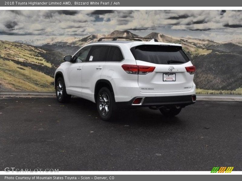 Blizzard White Pearl / Ash 2018 Toyota Highlander Limited AWD