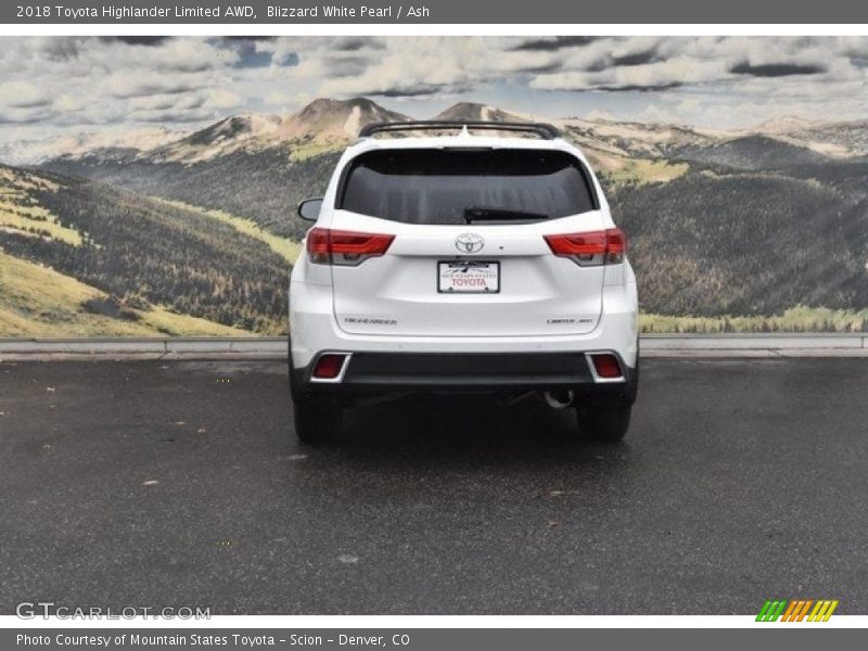 Blizzard White Pearl / Ash 2018 Toyota Highlander Limited AWD