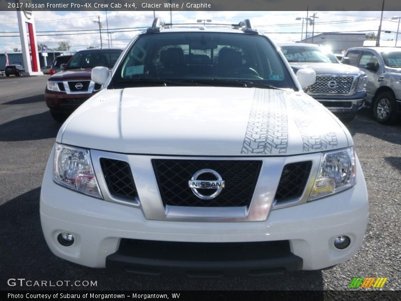 Glacier White / Graphite 2017 Nissan Frontier Pro-4X Crew Cab 4x4