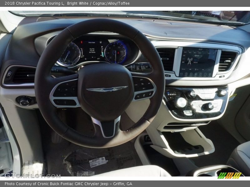 Bright White / Cognac/Alloy/Toffee 2018 Chrysler Pacifica Touring L