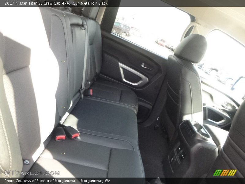 Gun Metallic / Black 2017 Nissan Titan SL Crew Cab 4x4