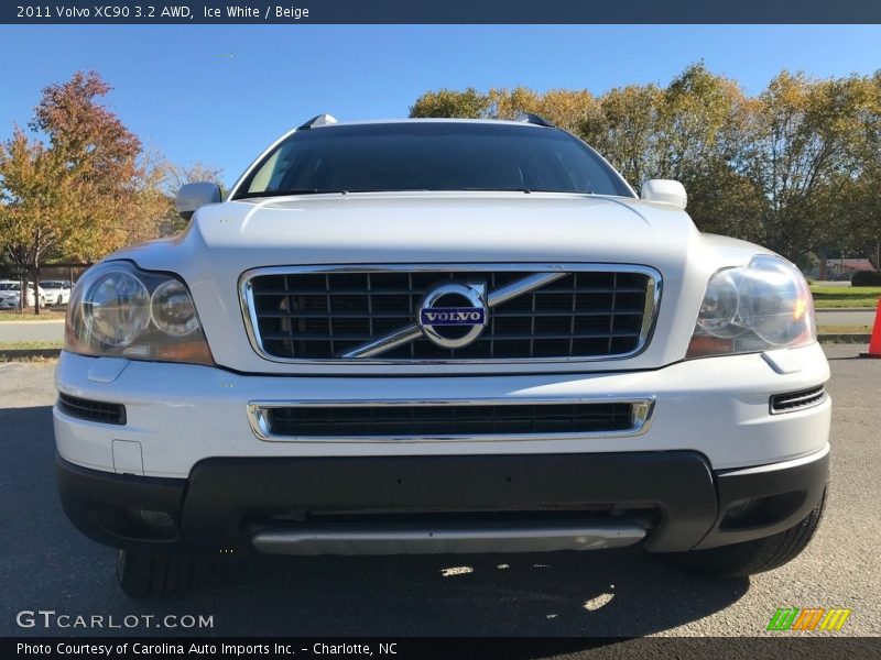 Ice White / Beige 2011 Volvo XC90 3.2 AWD