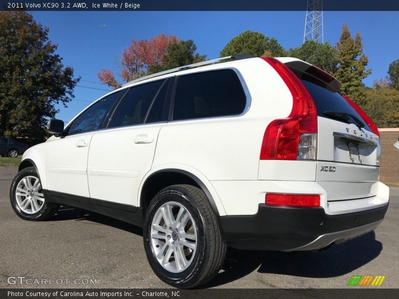 Ice White / Beige 2011 Volvo XC90 3.2 AWD