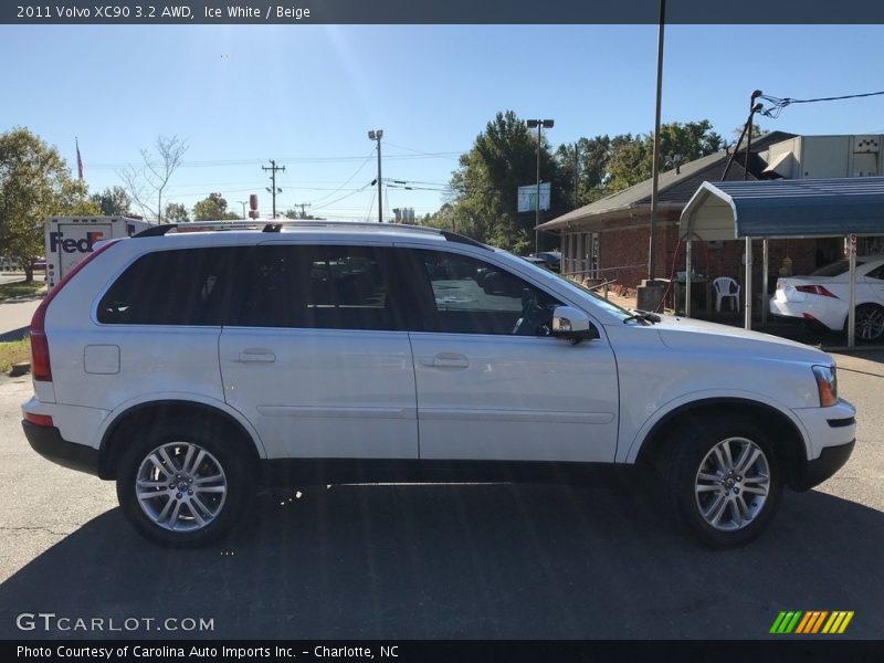 Ice White / Beige 2011 Volvo XC90 3.2 AWD