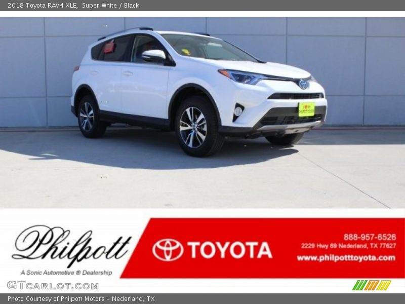 Super White / Black 2018 Toyota RAV4 XLE